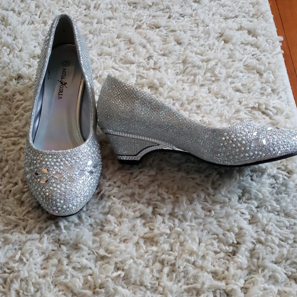 Big girls size 2 dress shoes